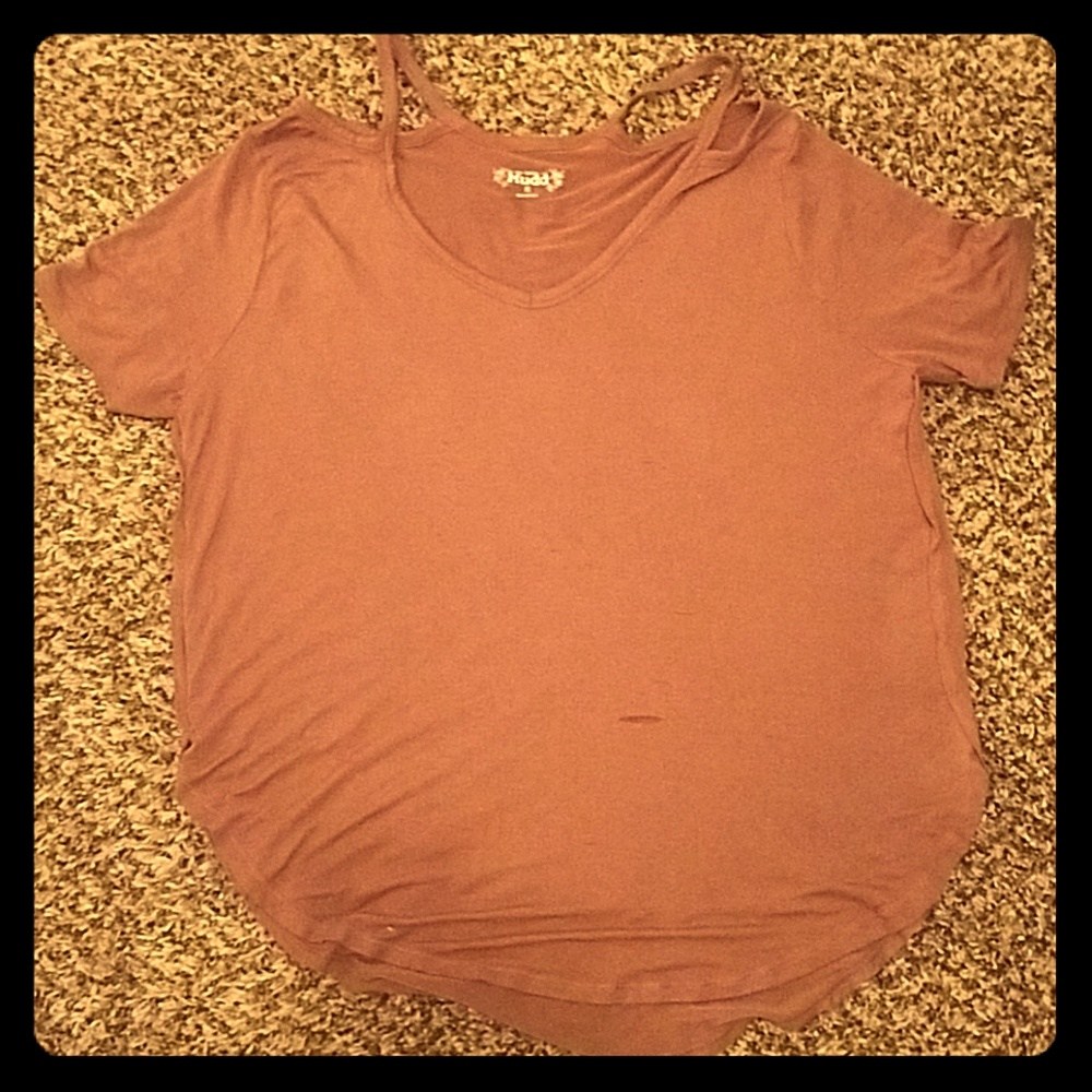 Mudd cut out tee👚